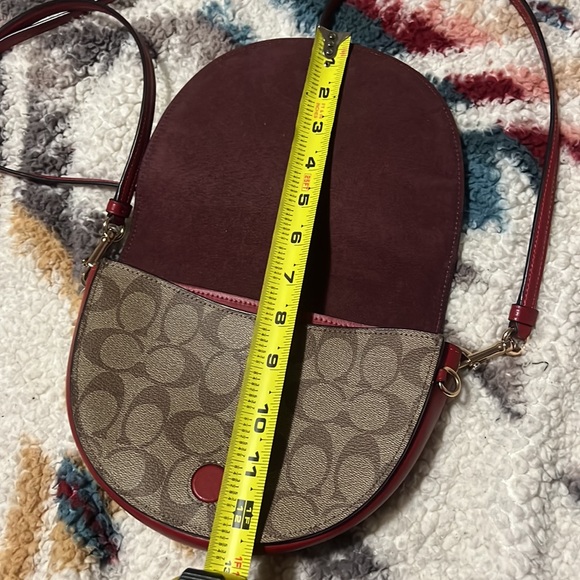 Coach Shoulder Purse - Picture 11 of 12